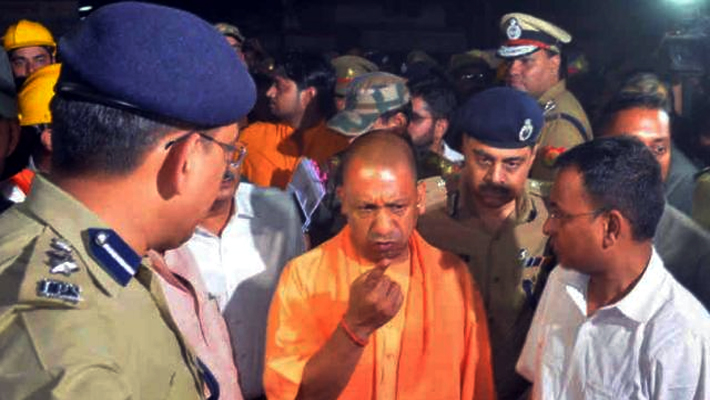 varanasi bridge collapse report submitted by inquiry committee to CM Yogi