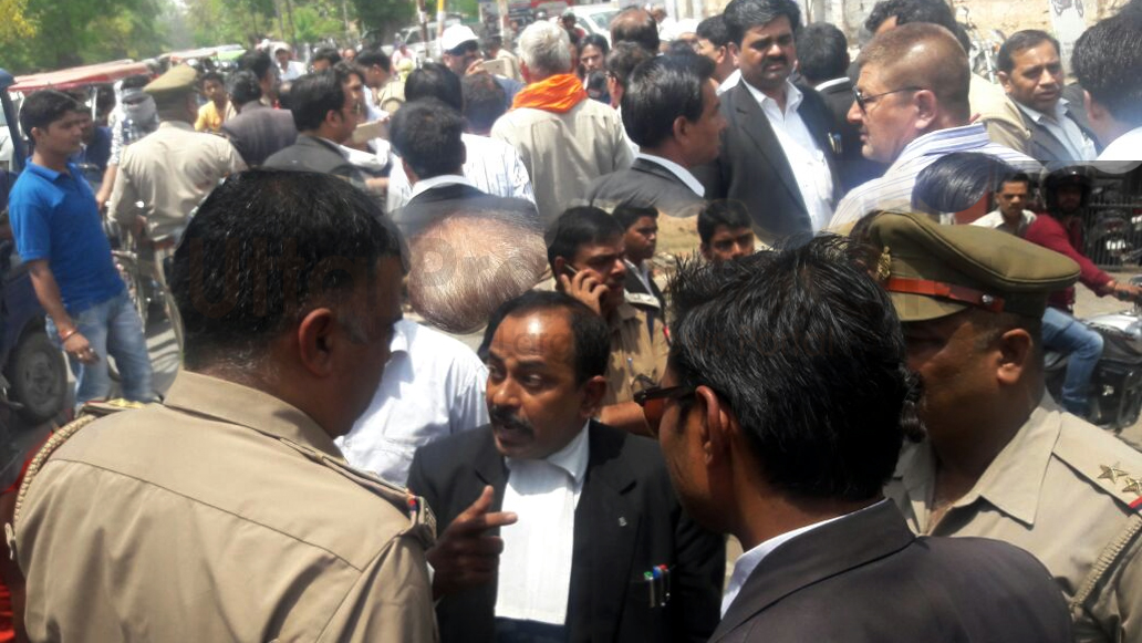 Advocate rajendra shrivastava shot dead in Allahabad