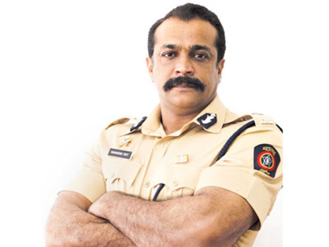 mumbai-police-ex-joint-commissioner-himanshu-roy-suicide-shot-himself