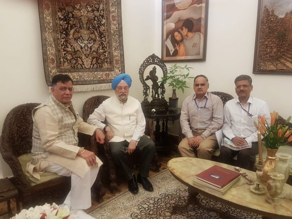 satish mahana meets union minister hardeep singh puri