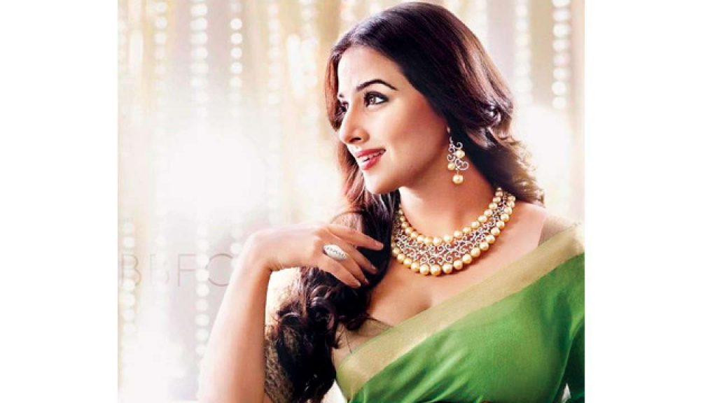 Vidya Balan Felicitates 'Savvy Women Empowerment' Magazine Cover Page