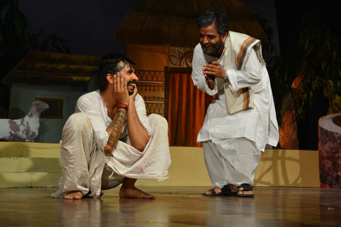 Tilismi Lota: The most entertaining Play