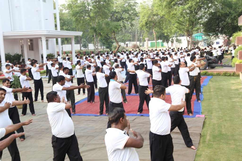 4th International Yoga Day Celebrated By HQ Central Command Lucknow