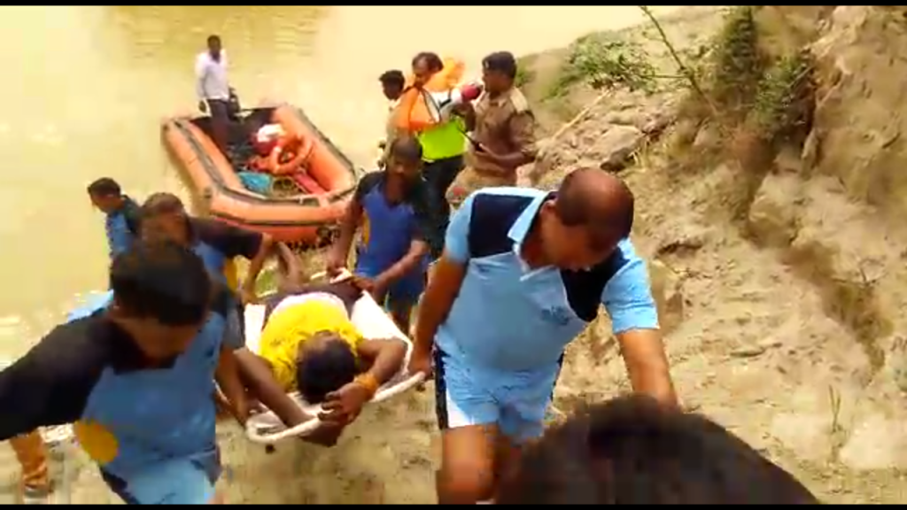 DM rescue flood victims mock drill how to avoid floods