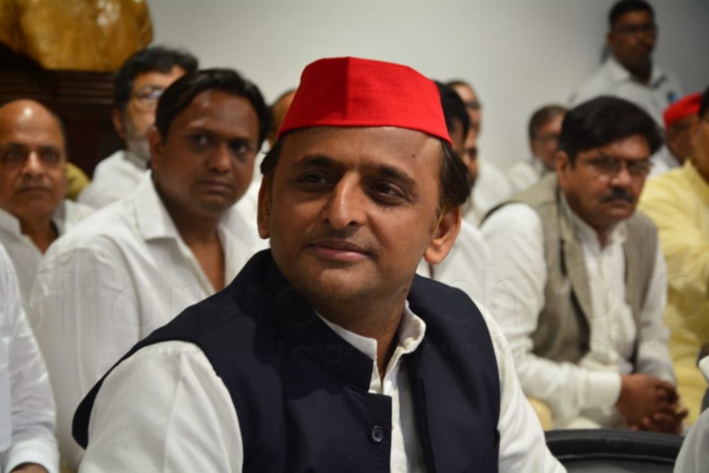 akhilesh yadav press conference