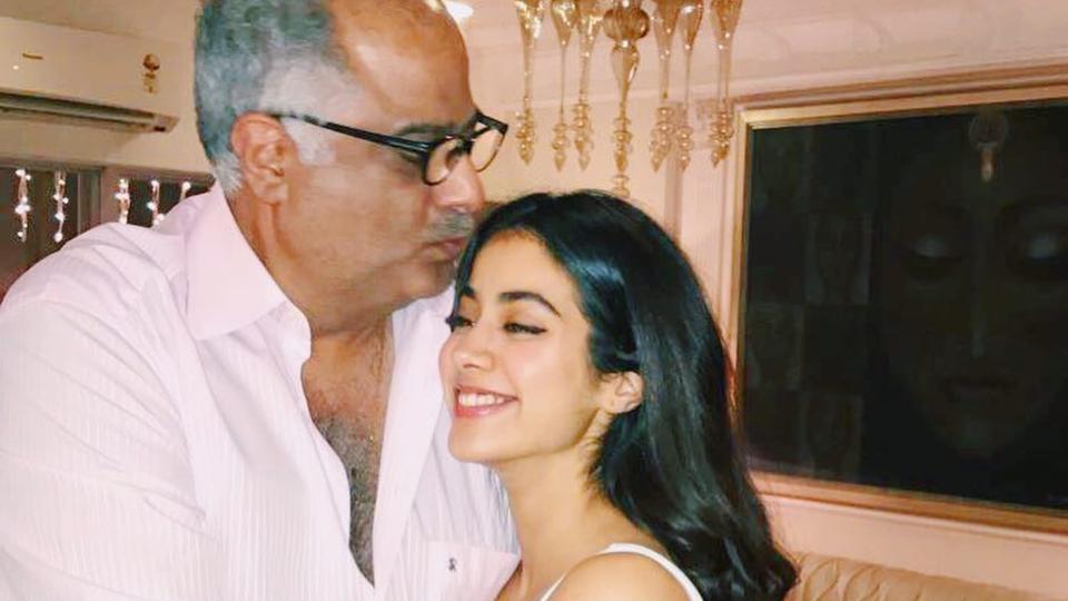 Boney Kapoor’s reaction to Janhvi Kapoor’s Zingaat !