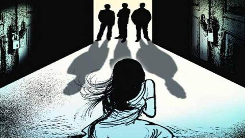 8 men committed gang rape against minor girl in govardhan