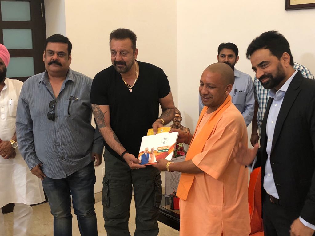 sanjay dutt met cm yogi