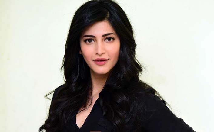 Shruti Haasan turns Producer with Tamil Film 'The Mosquito Philosophy'