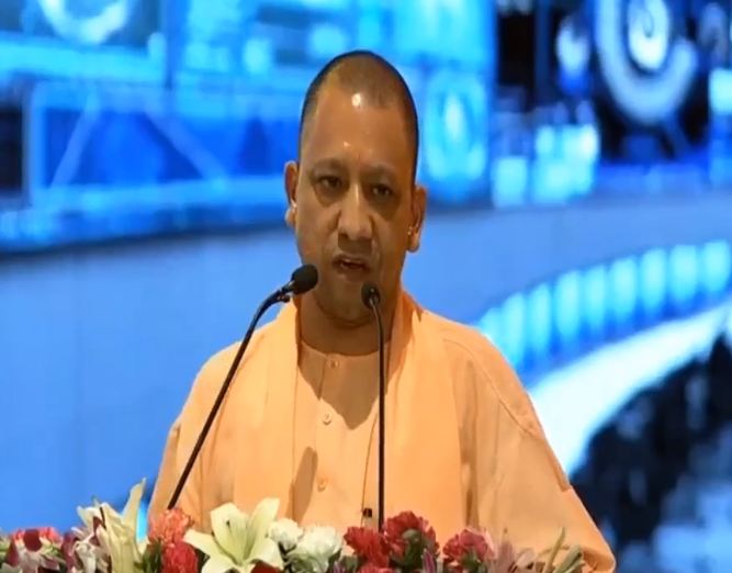 Live CM Yogi Adityanath announced Increasing metro in 3 new cities