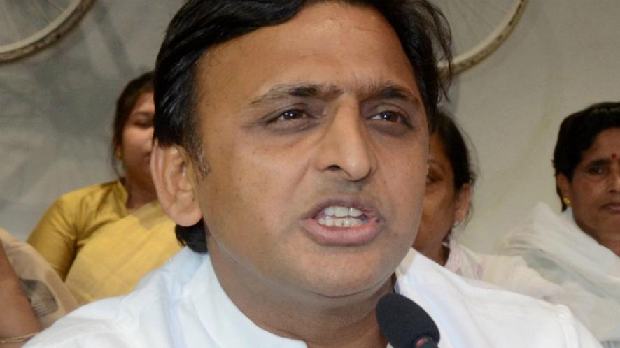 samajwadi party leaders went 1090 murdered boy home