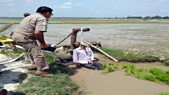 man found hanged with pumping set pipe after murder in lonar kotwali hardoi