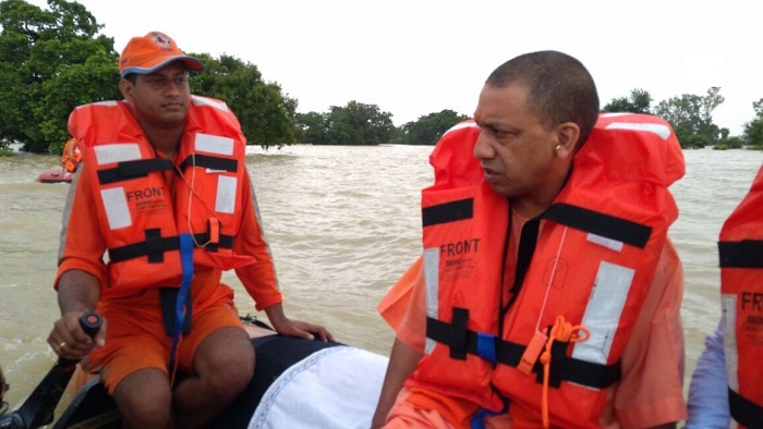 CM Yogi inspect flood affected areas of Gonda and Lakhimpur Kheri