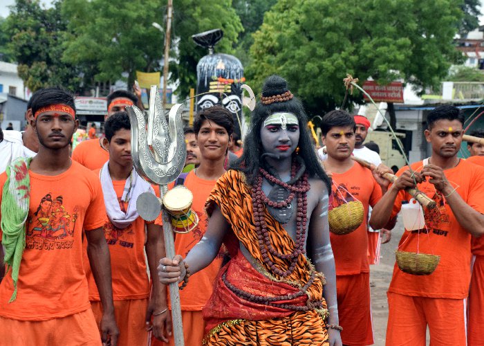 colorful kanvad is mesmerising people. Colors Of Patriotism is also shown