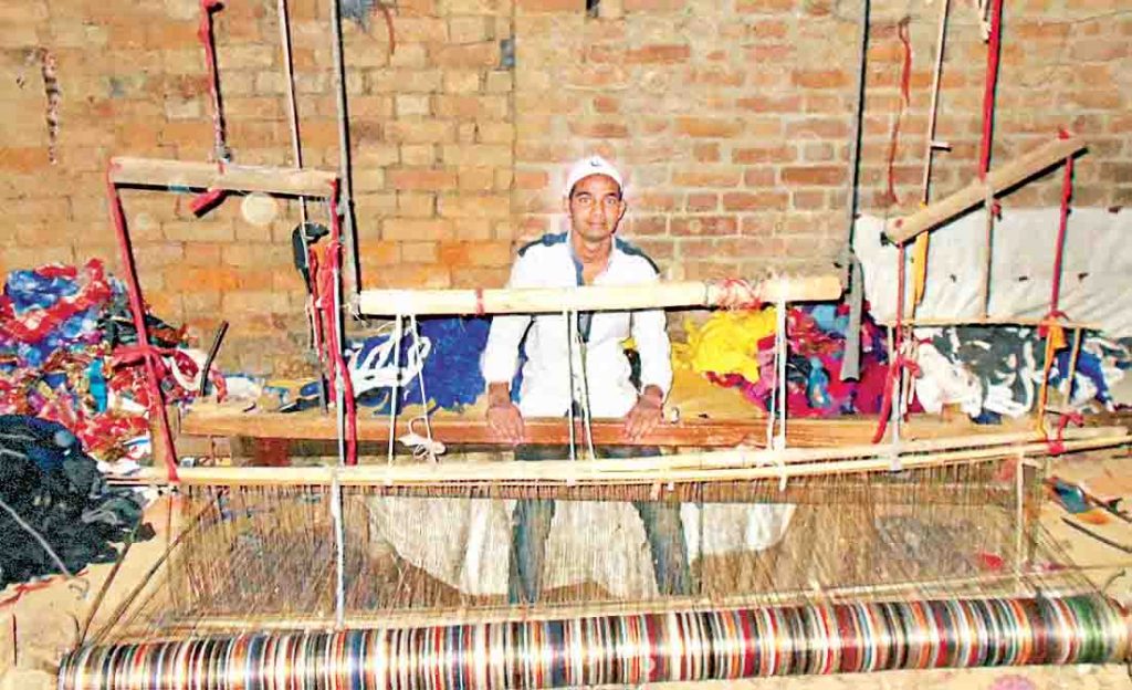 Case filed against weavers committees for 144 crore scam