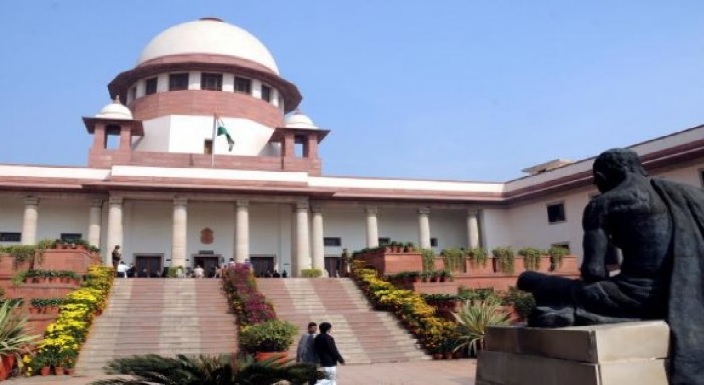 दिल्ली : आधार कार्ड संविधान के खिलाफ नहीं : SC