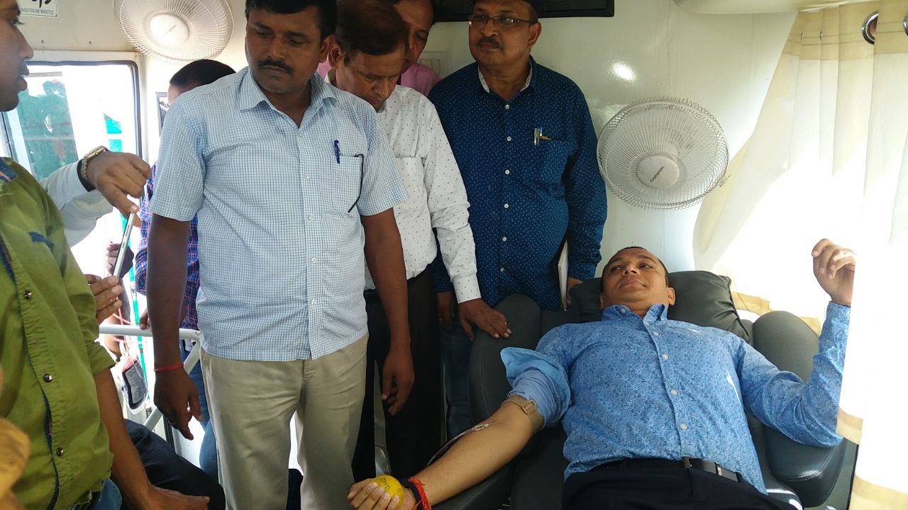 DM Rajasekhar donates blood-7