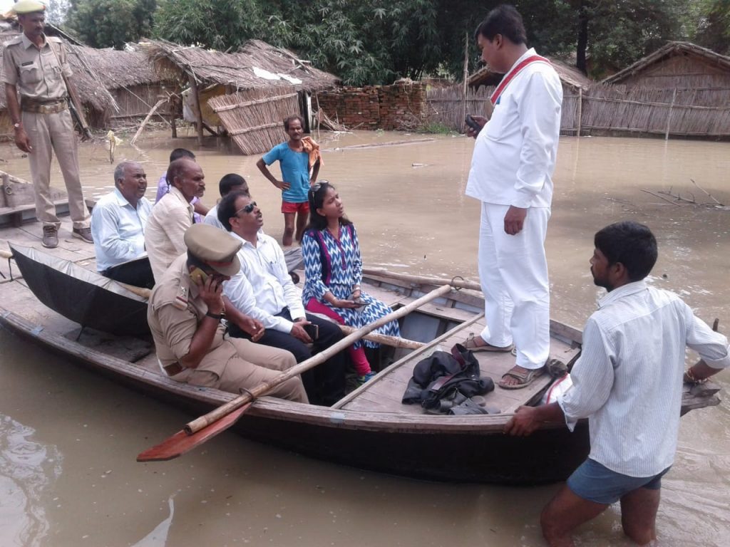 SDM sadar puja agnihotri reviewed flood affected villages