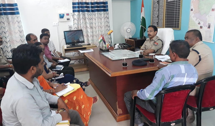 Shravasti Police Unit's Monthly seminar held in SP office