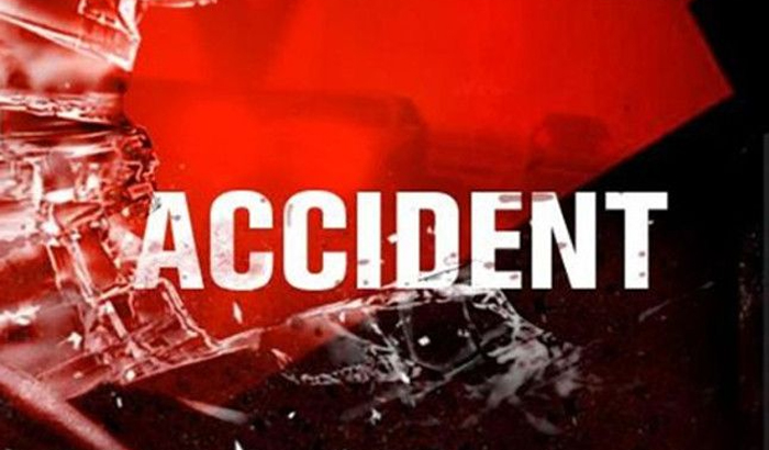 Fatehpur: The tanker hit schoolgirl, died on the spot.