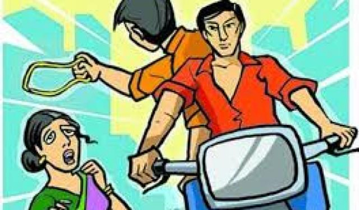 Fatehpur: Two bike robbers looted a woman's chain