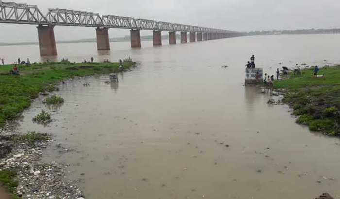 Allahabad: Ganga, Yamuna water level decreased, people get relief