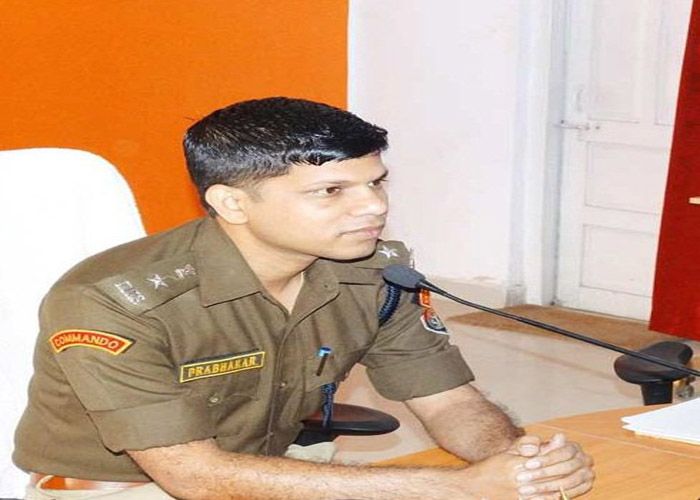 sp prabhakar chaudhary take action on inspector and chief