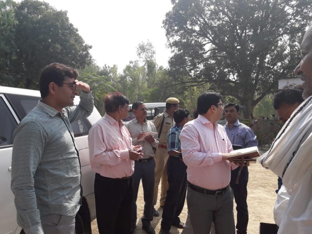 DM inspected toilets construction under Clean India Mission