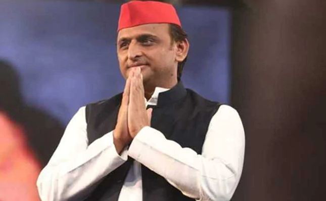 akhilesh yadav retweets