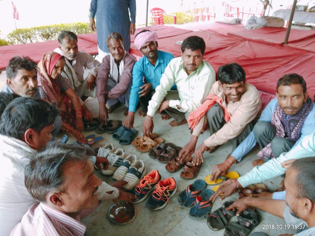 farmers-strike-from 8 days protest in unique style