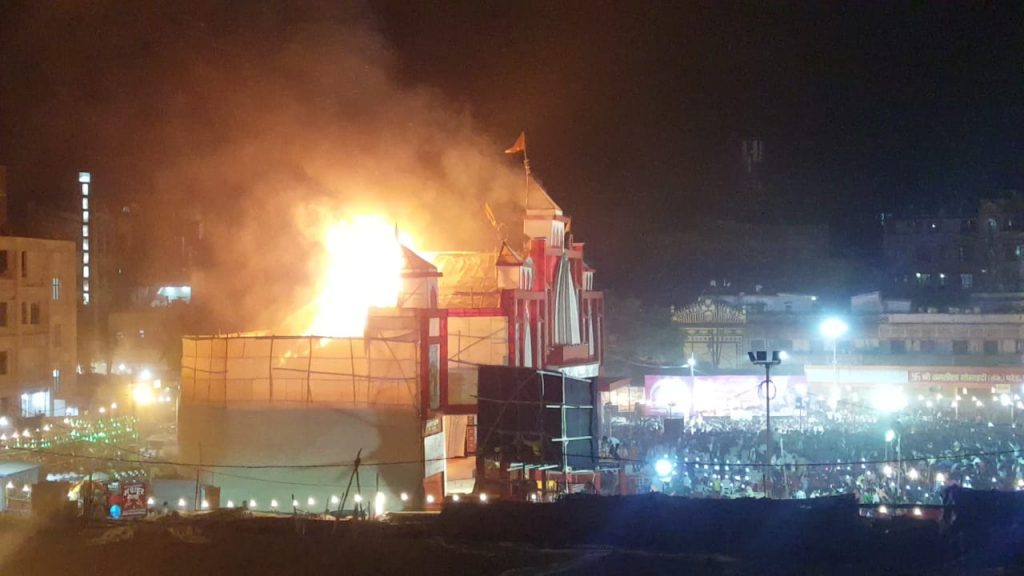 fire brokeout in Ramlila Maidan Tent during fireworks