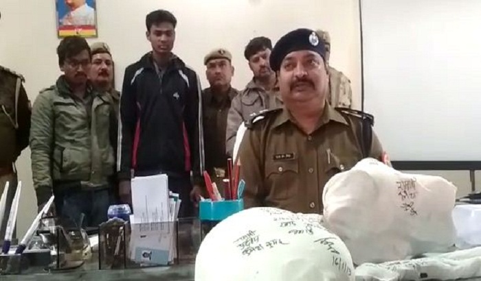 Raebareilly police have hijacked a large quantity of fake liquor