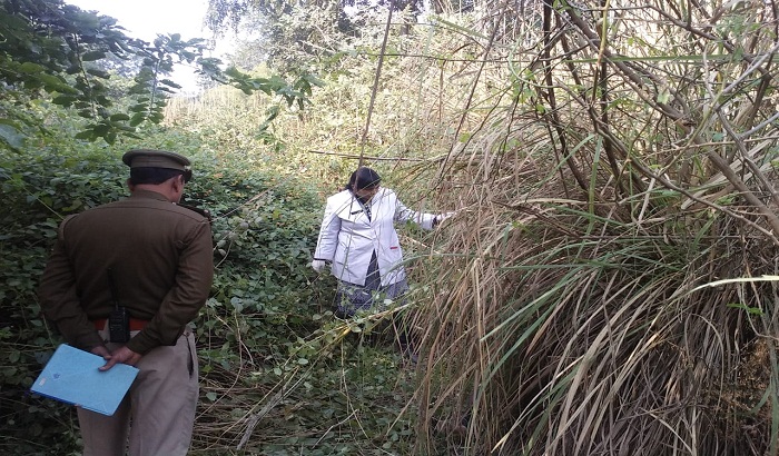 Teenager dead body founds in the bushes