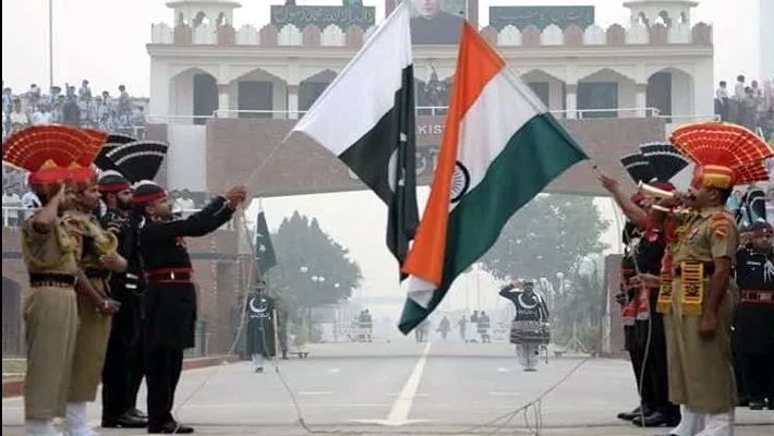 'Beating The Retreat' Ceremony at Attari-Wagah Border Live