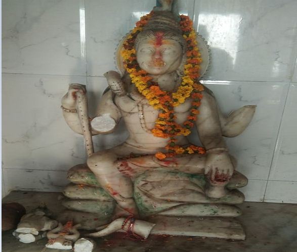 Agra: Statue of Lord Shiva damages from the chaotic elements.