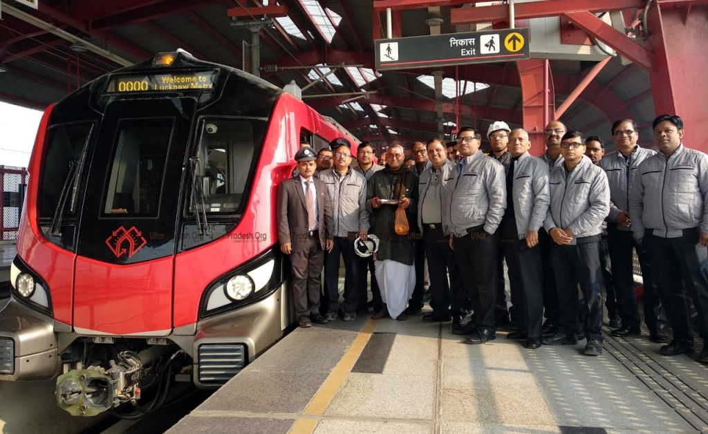 Lucknow Metro Reached Amausi Airport Station in Only 20 Minutes