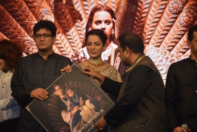 Kangana Ranaut & Prasoon Joshi at the Music Launch of Hindi Film 'Manikarnika