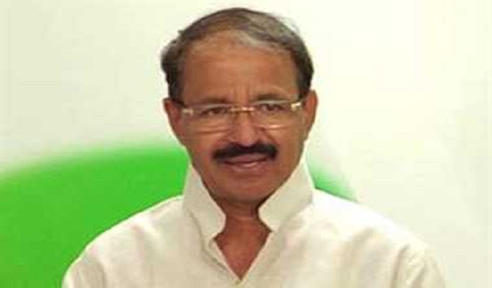 Congress leader Rashid Alvi demands change of seat