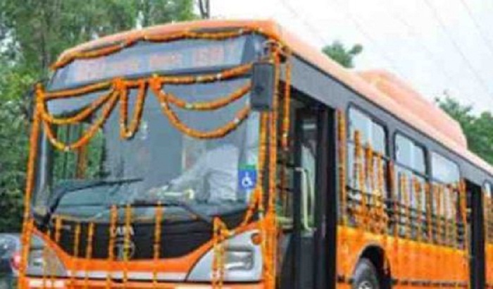 Special bus service started today on Holi in Lucknow