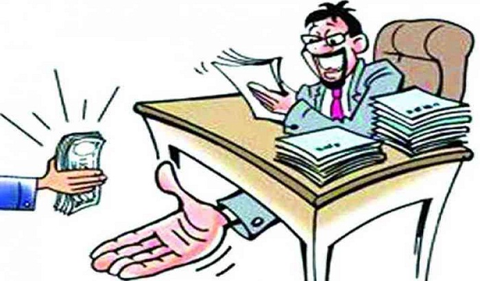 School director copying cheating in the Hathras region