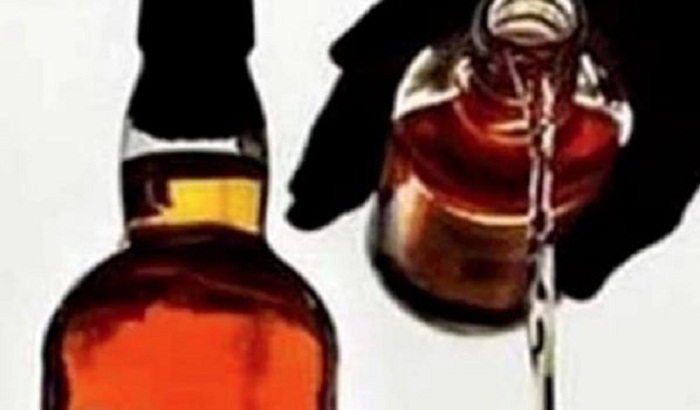 Poisonous liquor maded in Hapur region