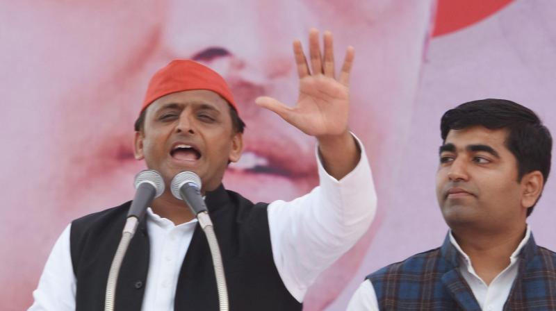 SP Chief Akhilesh Yadav address a lok sabha election 2019 rally in banda