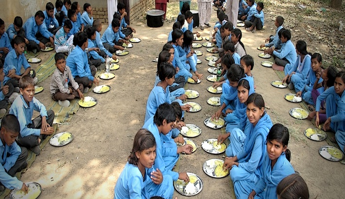 large scale corruption in Midday Meal