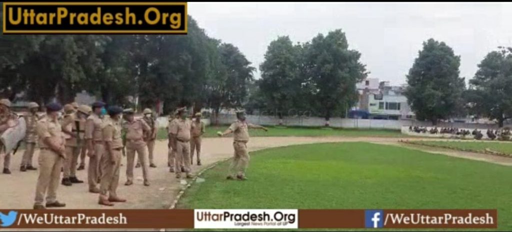 hardoi-police-tested-preparations-in-hardoi-balwa-drill