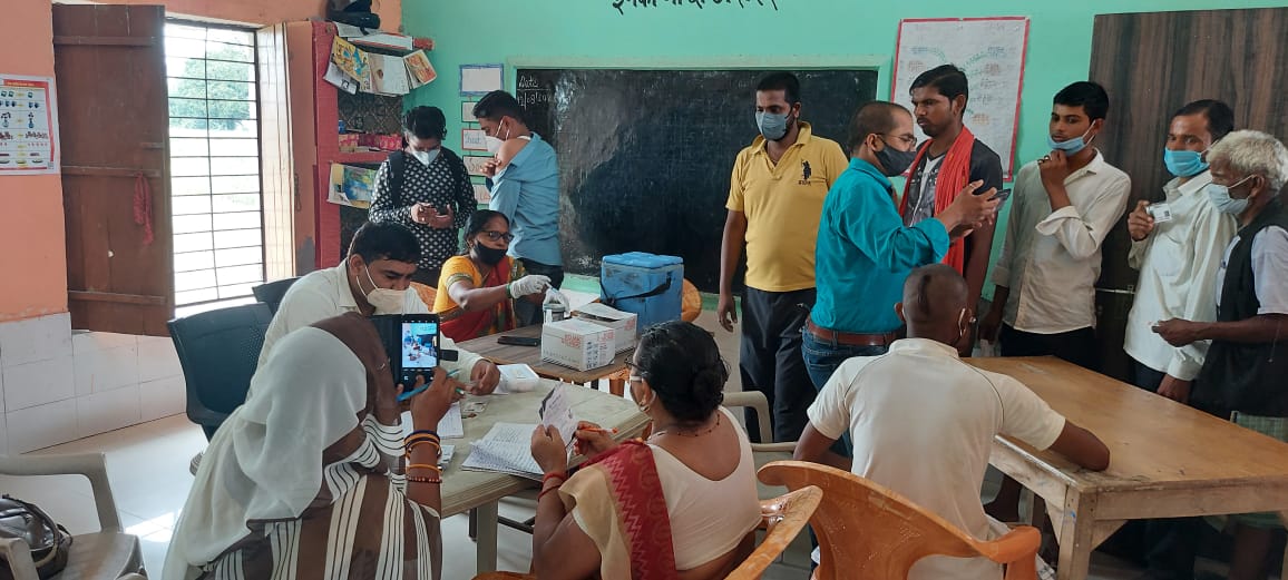 after-awareness-people-reached-for-vaccination-in-unnao