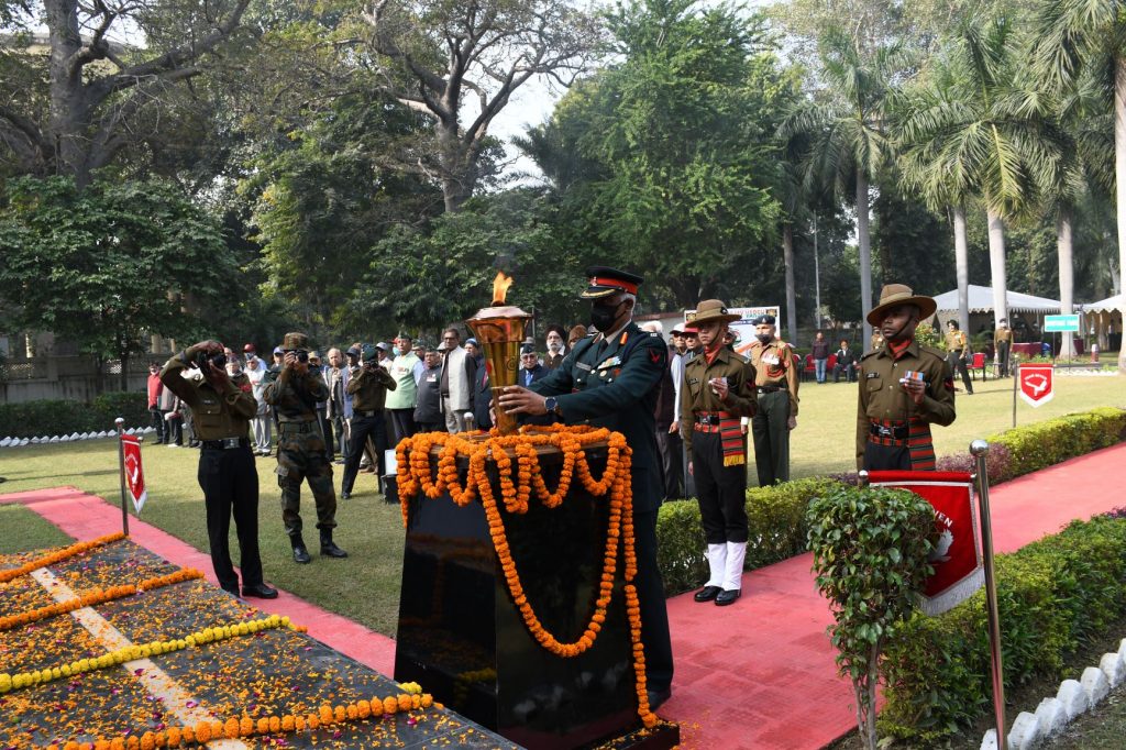 swarnim-vijay-mashaal-victory-flame-welcomed-at-kanpur