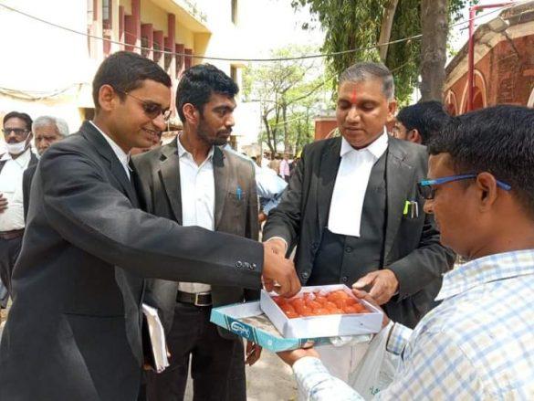 sultanpur-district-court-celebrated-amethi-mp-smriti-iranis-birthday