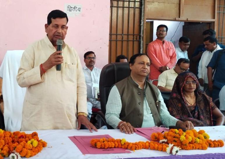 kshetra-panchayat-meeting-held-in-presence-of-mlc-and-mla