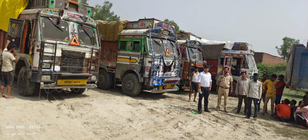 5-overload-truck-seizure-and-6-overload-trucks-challan-in-sandila