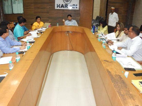 road-safety-committee-meeting-held-in-hardoi